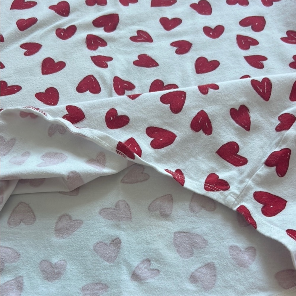 Zara Red and White Heart Pattern Short Sleeve Tee - Picture 5 of 6